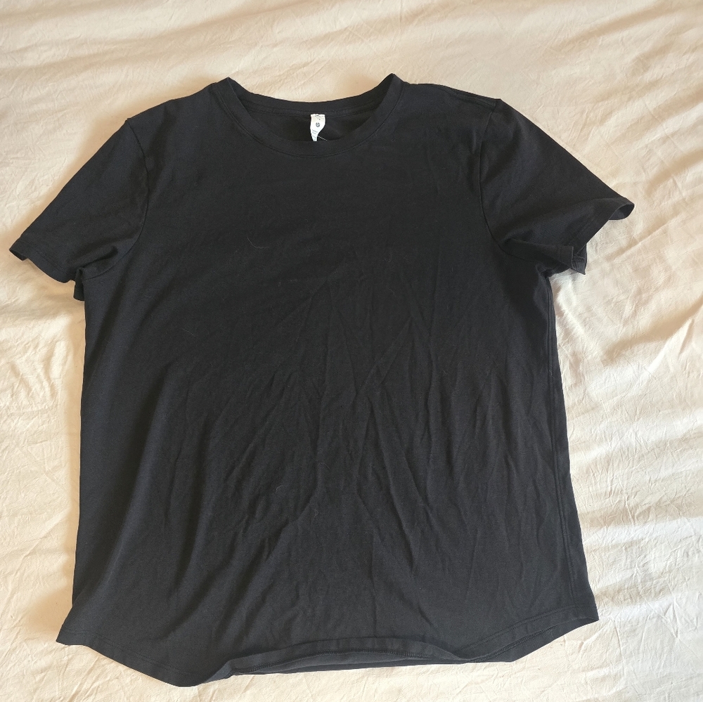 Lululemon Athletica Black Short Sleeve Tee